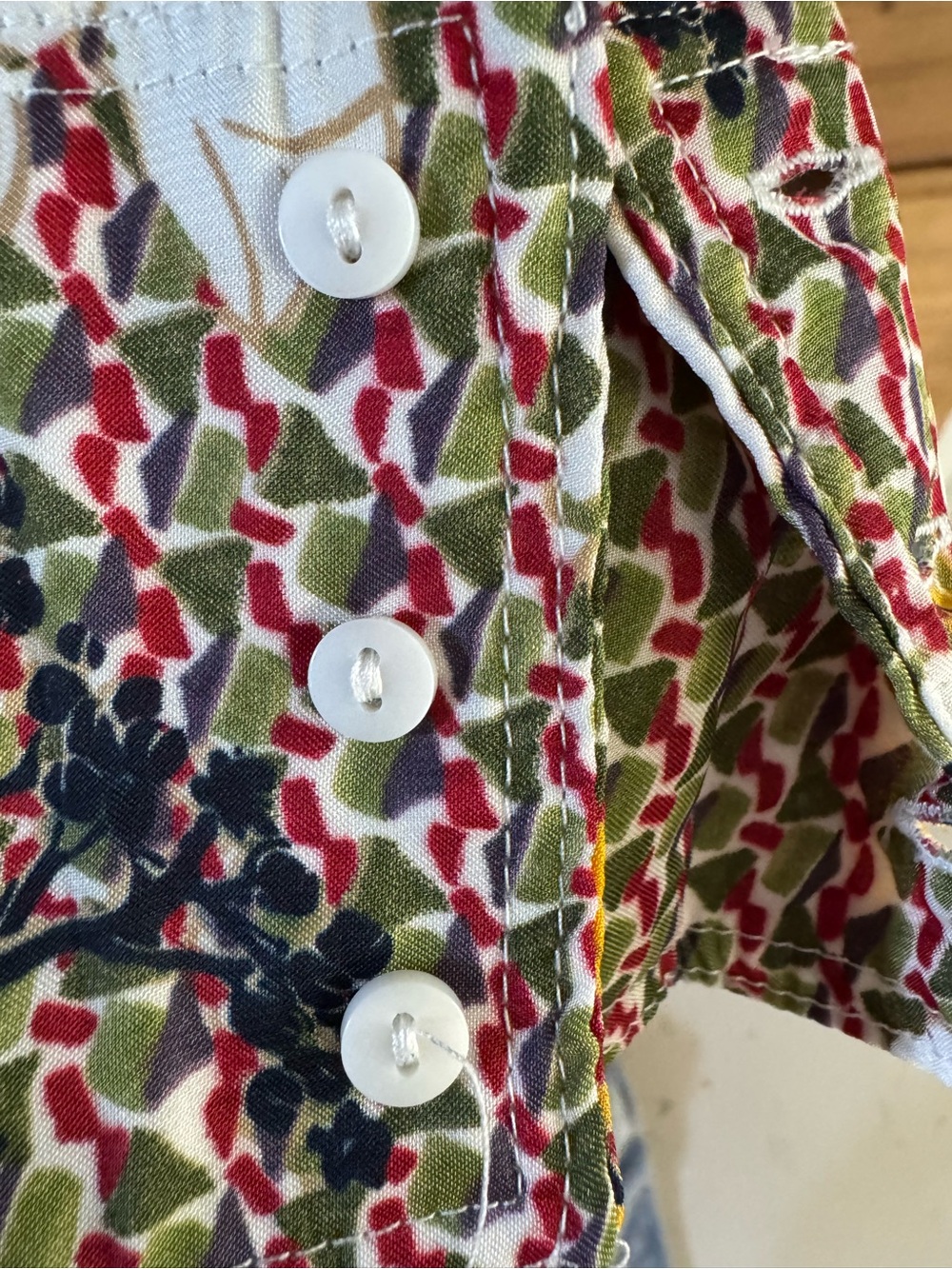 Zara Yellow Floral Button-Up Blouse with Green & Black Accents - Picture 4 of 4